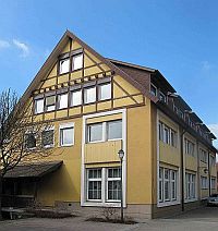 Der Nord-Ost-Flügel
des Rathauses in Teningen Der Nord-Ost-Flügel des Rathauses
in Teningen